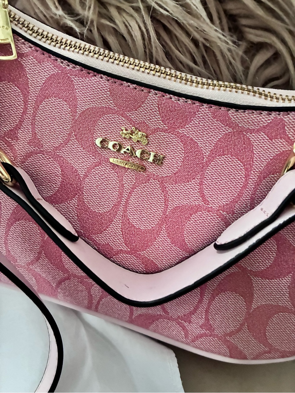 COACH Pink Signature crossbody Bag - Picture 2 of 10